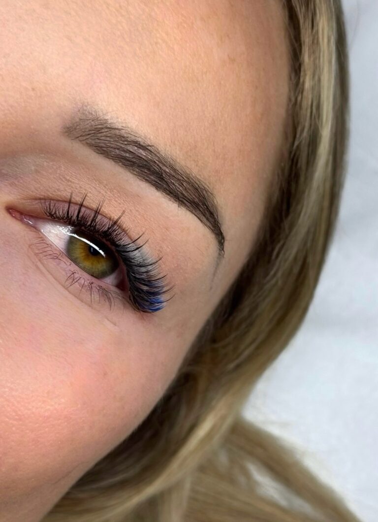 extensions de cils couleur